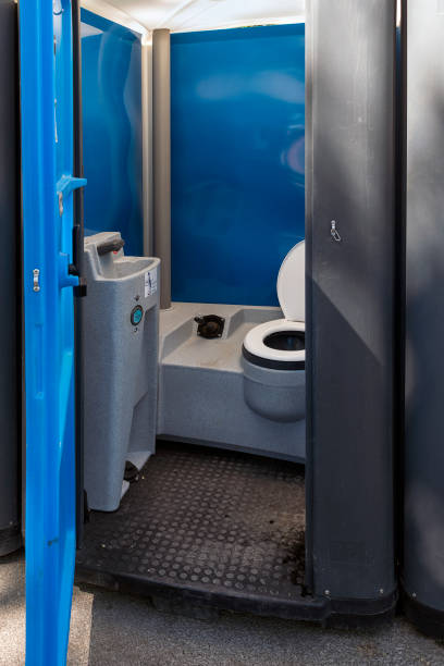 Best Emergency porta potty rental  in North Puyallup, WA